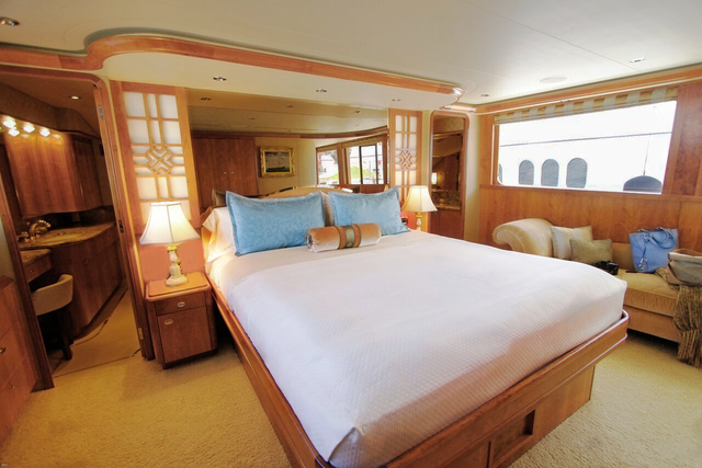 Bed Cover/Coverlets