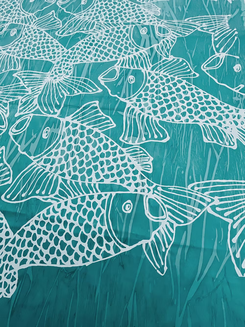 White Pescé on Teal Marbleized Linen