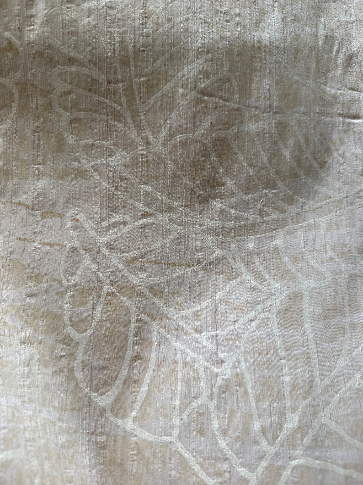 Barbara Beckmann Designs Small Pearl Plantains on Dark Cream Marbleized Silk Dupioni