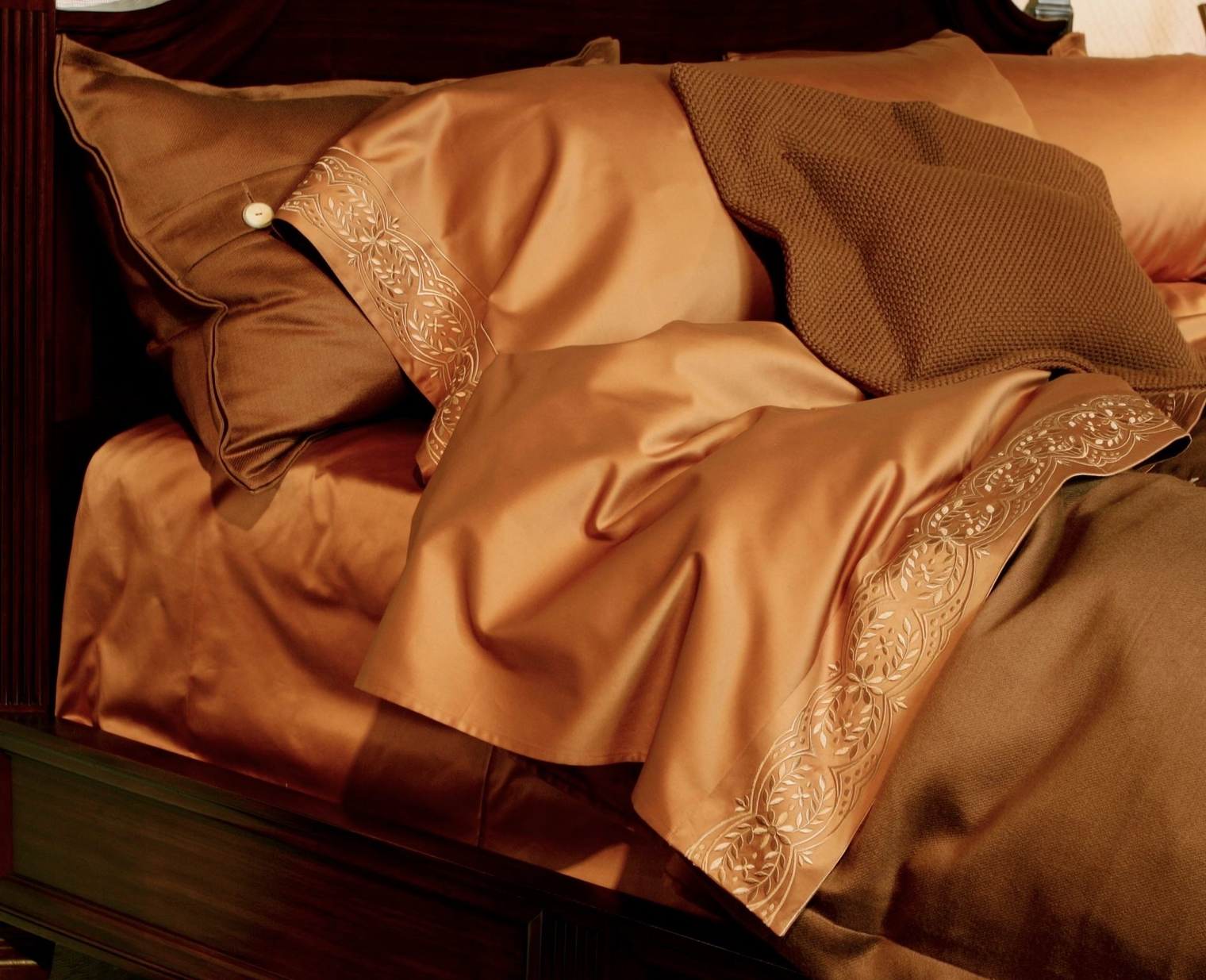 Essentials Sateen Sheet Set