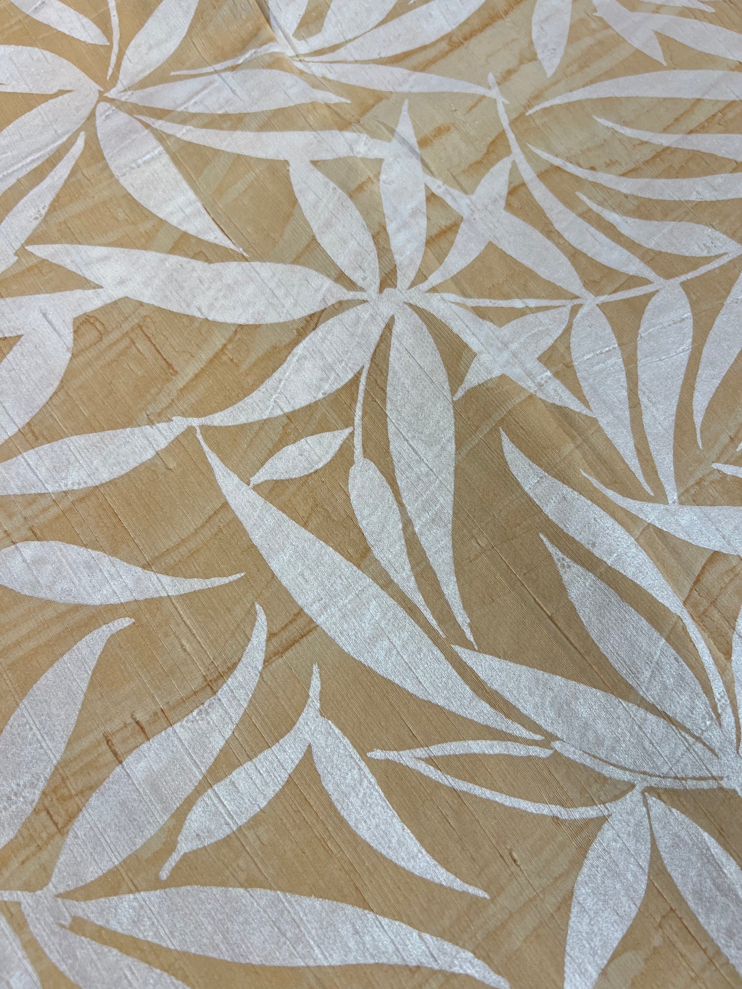 Barbara Beckmann Designs  Pearl White Chia on Hand Marbleized Caramel Silk Dupioni