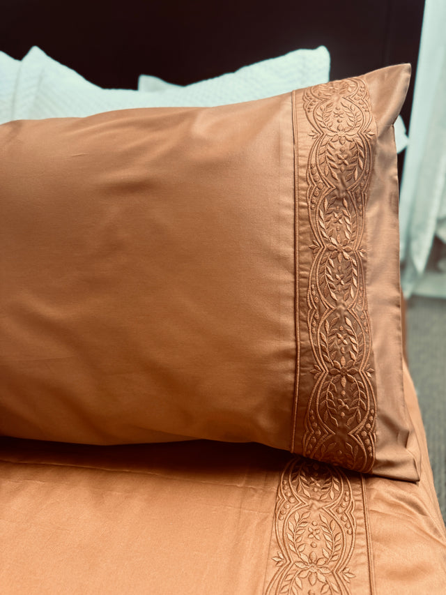 Kearsley Essentials Sateen Queen Pillowcase  with Tyrollean Embroidery