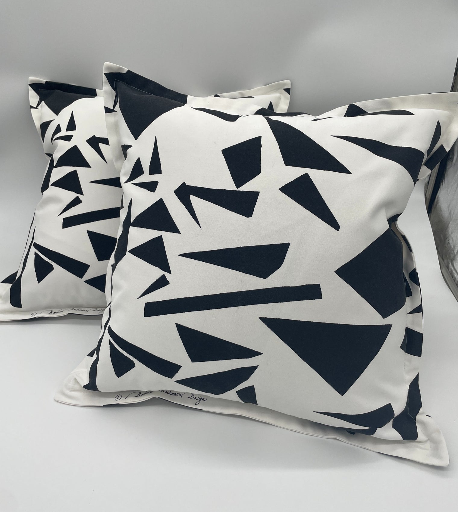 Marbleized Shatter Sunbrella Pillows B&W