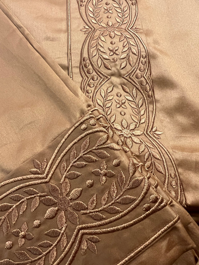 Essentials Sateen Duvet with Tyrolean Embroidery