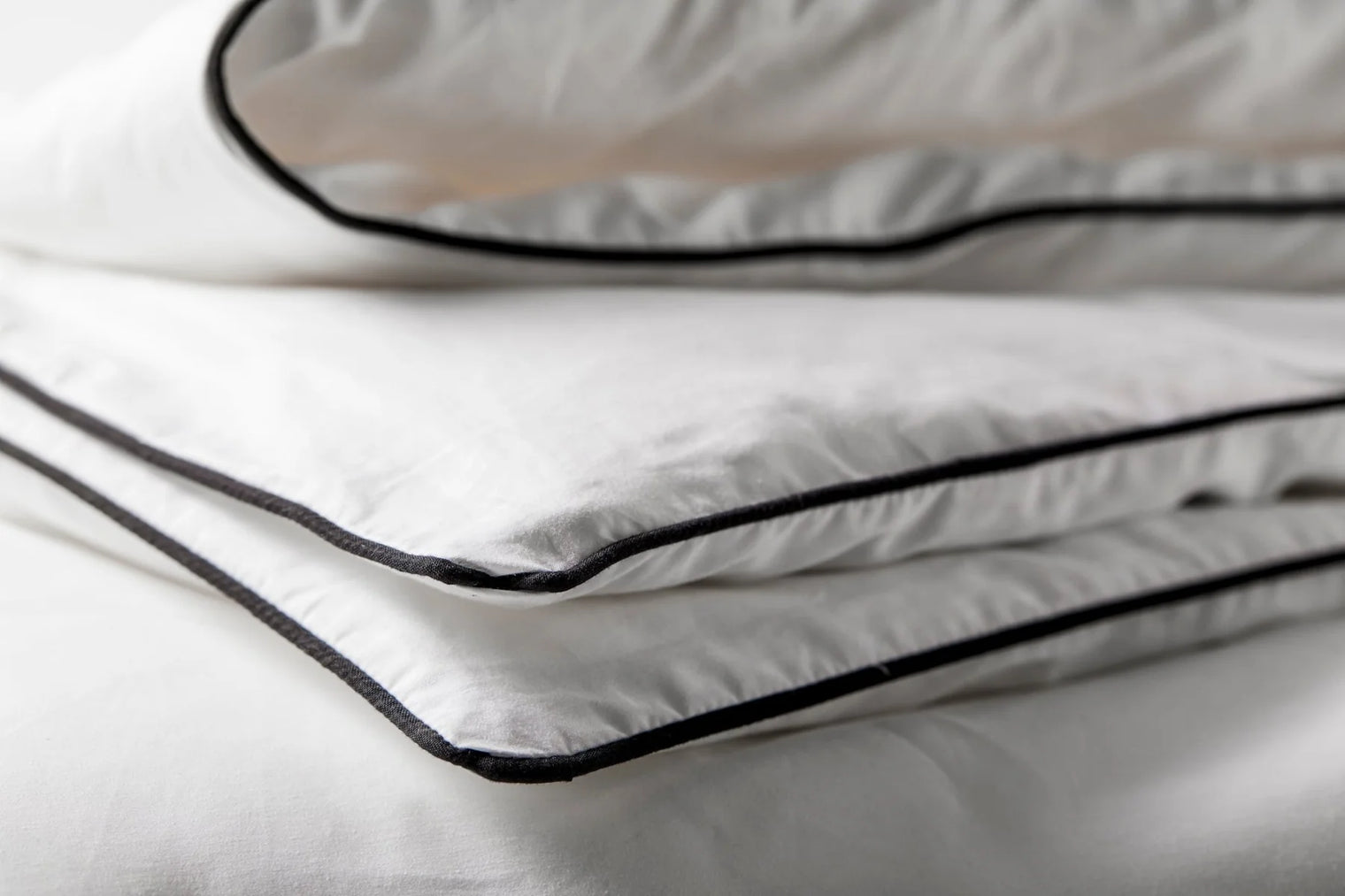 Kailu Silk - Heritage Silk-Filled Duvet Set